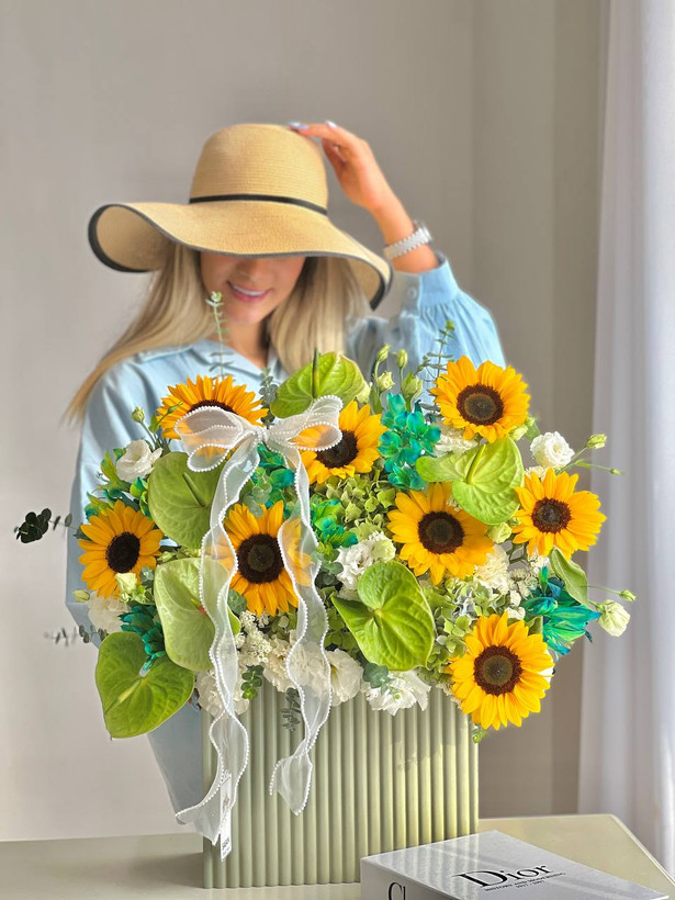 خرید باکس گل ادریسی - گل ساسان گلفروشی رشت