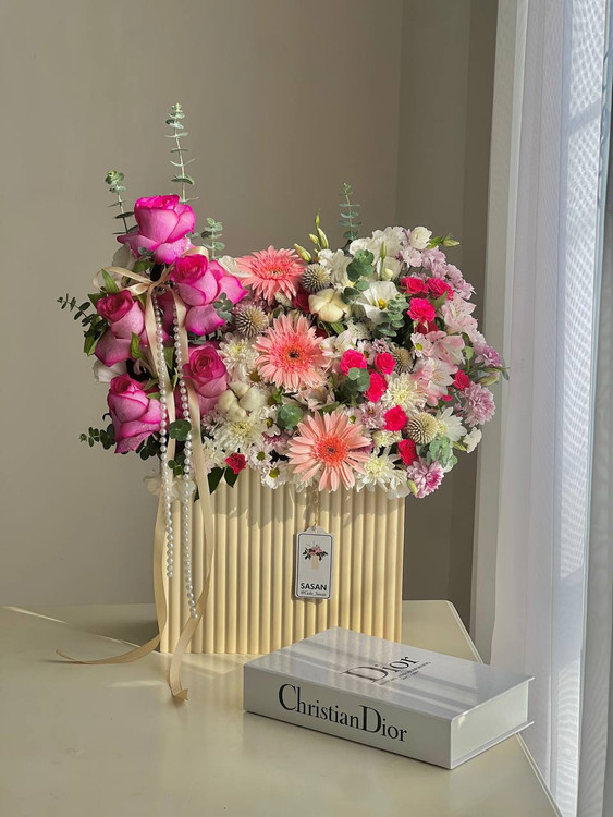 خرید باکس گل ژربرا - گل ساسان گلفروشی رشت