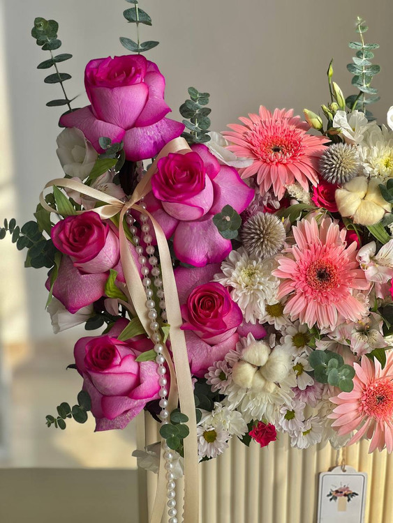 خرید باکس گل ژربرا - گل ساسان گلفروشی رشت