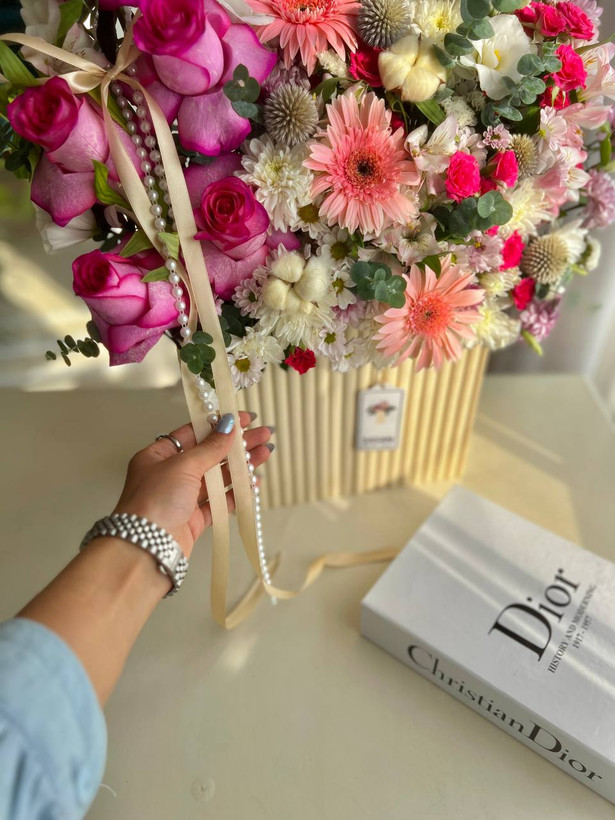 خرید باکس گل ژربرا - گل ساسان گلفروشی رشت