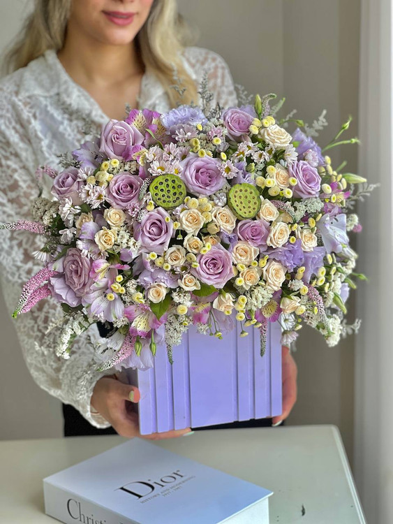 خرید باکس گل یاس - گل ساسان گلفروشی رشت