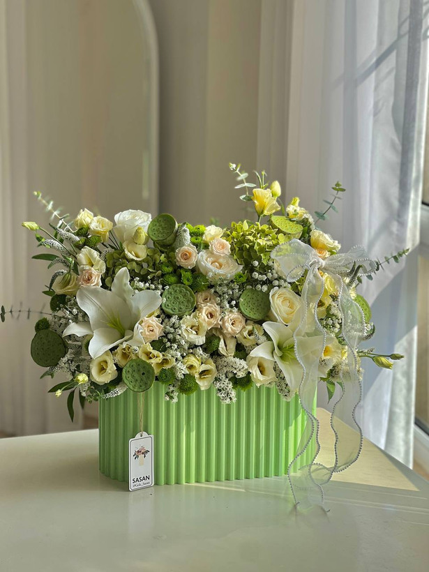 خرید باکس گل لیلیوم - گل ساسان گلفروشی رشت