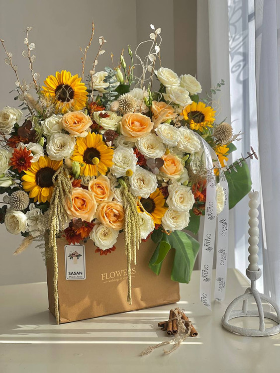 خرید باکس گل پاییزی آفتاب - گل ساسان گلفروشی رشت