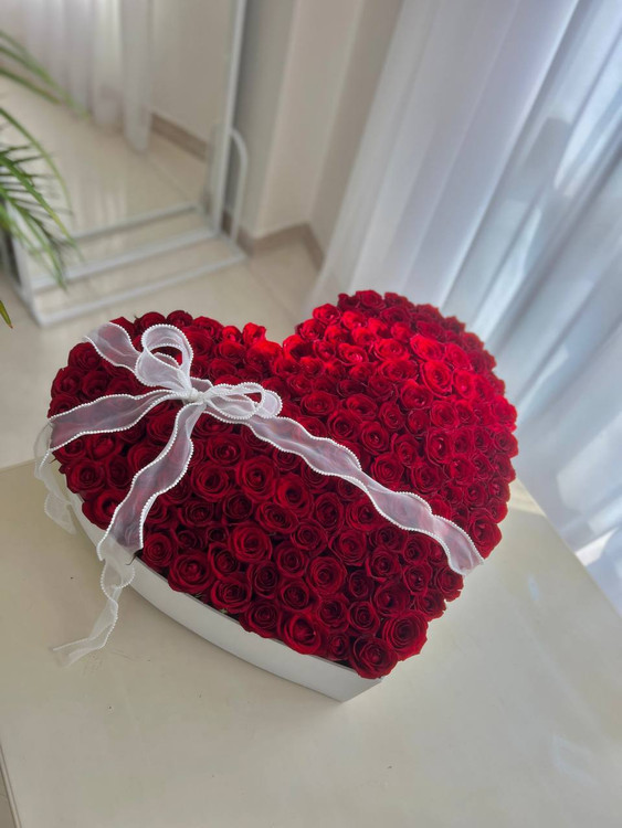 خرید باکس گل قلب رویال - گل ساسان گلفروشی رشت