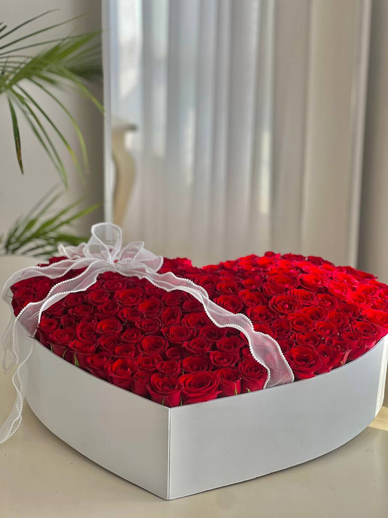 خرید باکس گل قلب رویال - گل ساسان گلفروشی رشت