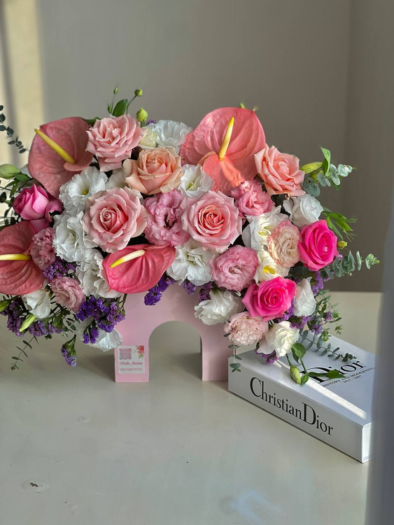 خرید باکس گل عایشه - گل ساسان گلفروشی رشت