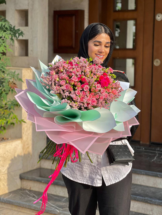 خرید دسته گل ملینا - گل ساسان گلفروشی رشت