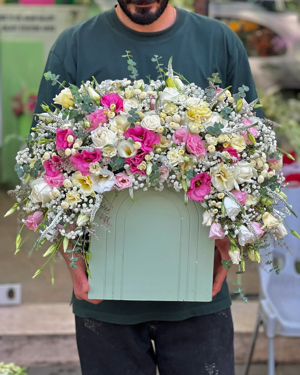 خرید باکس گل الینا - گل ساسان گلفروشی رشت