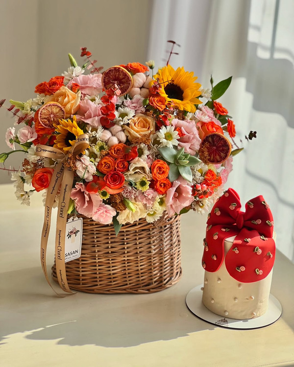 خرید باکس گل حصیری پاییزان - گل ساسان گلفروشی رشت