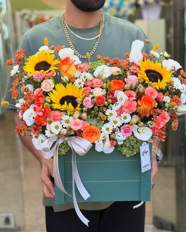 خرید باکس گل آفاق - گل ساسان گلفروشی رشت