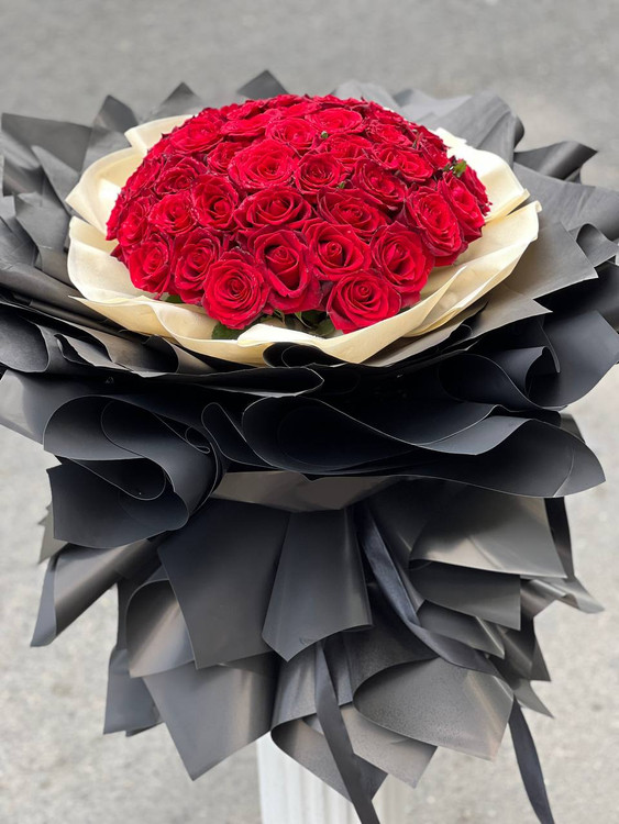 خرید دسته گل رز دیبا - گل ساسان گلفروشی رشت