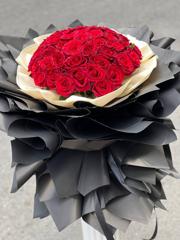 خرید دسته گل رز دیبا - گل ساسان گلفروشی رشت