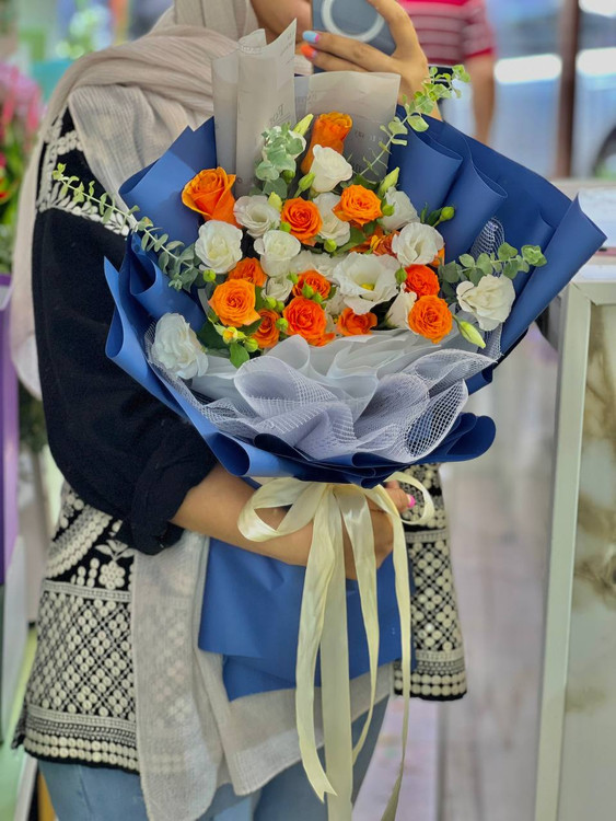 خرید دسته گل تورین - گل ساسان گلفروشی رشت