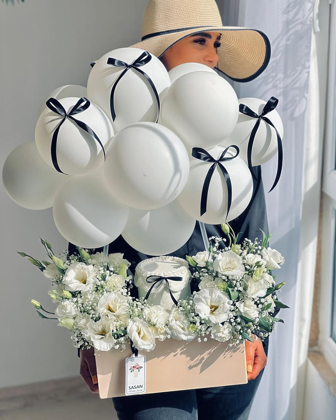 خرید باکس گل و کیک یلدا - گل ساسان گلفروشی رشت