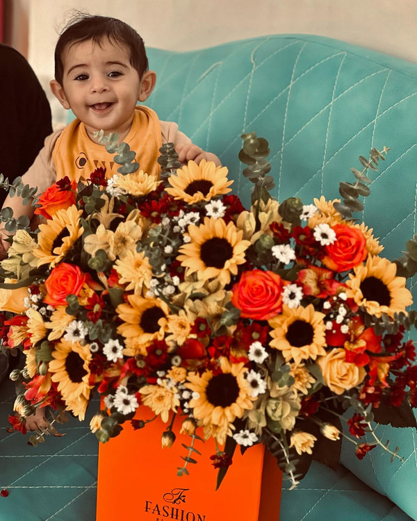 خرید باکس گل پرتغالی - گل ساسان گلفروشی رشت