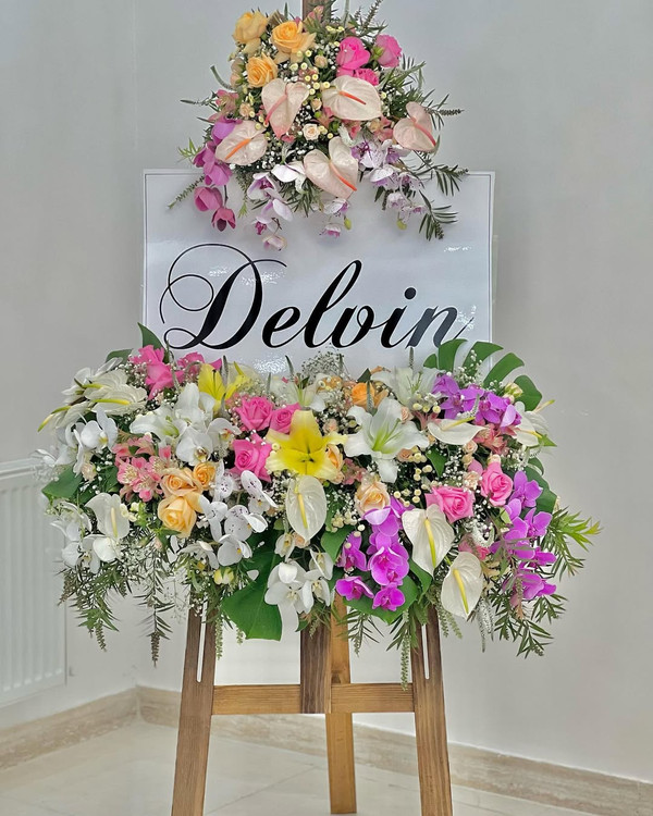 خرید پایه گل دلوین - گل ساسان گلفروشی رشت