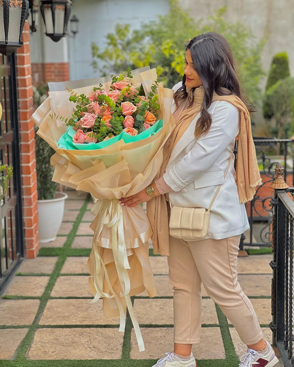 خرید دسته گل طلا - گل ساسان گلفروشی رشت