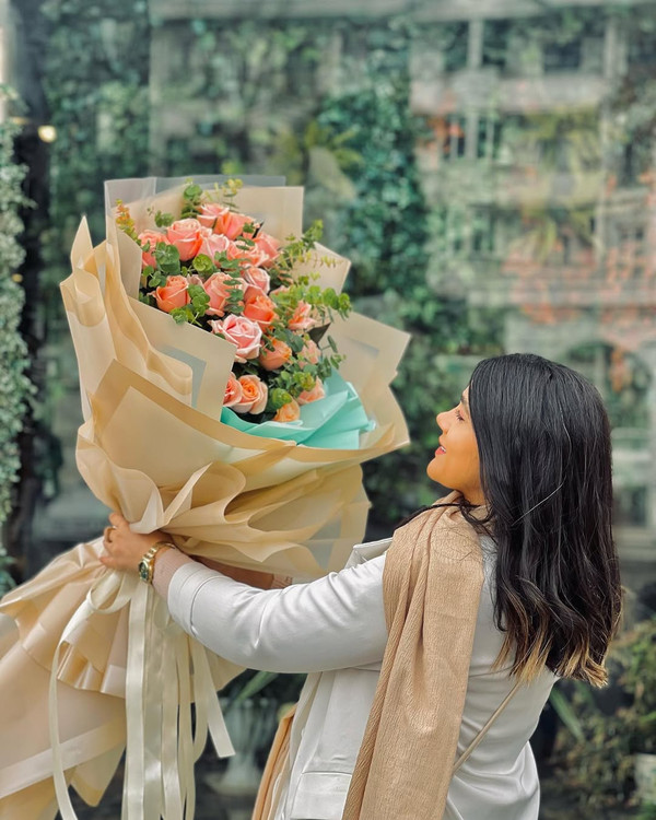 خرید دسته گل طلا - گل ساسان گلفروشی رشت