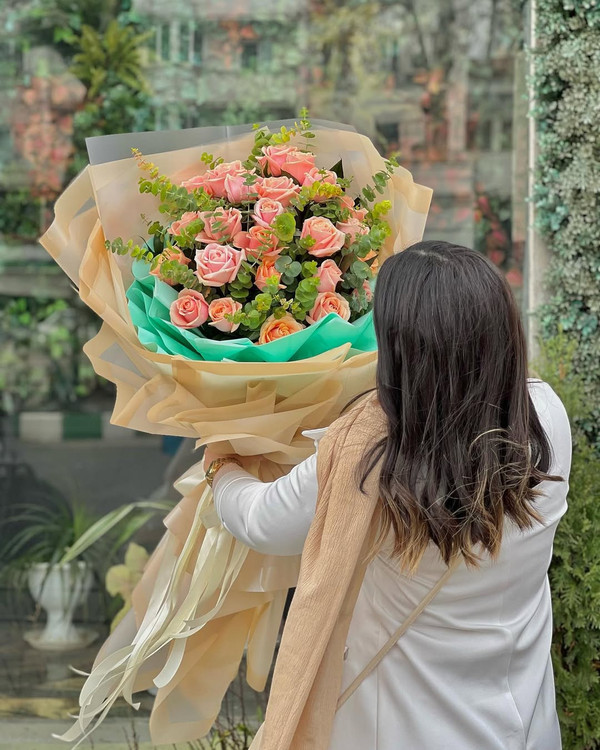 خرید دسته گل طلا - گل ساسان گلفروشی رشت