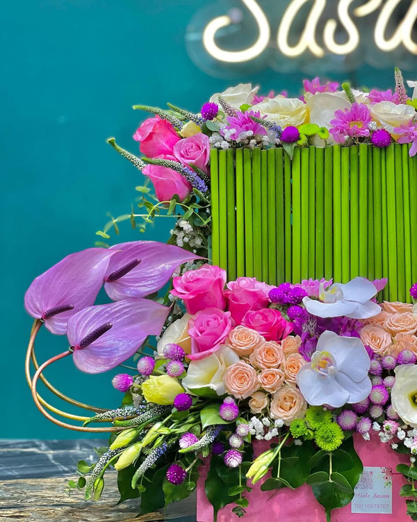 خرید باکس گل مینا - گل ساسان گلفروشی رشت