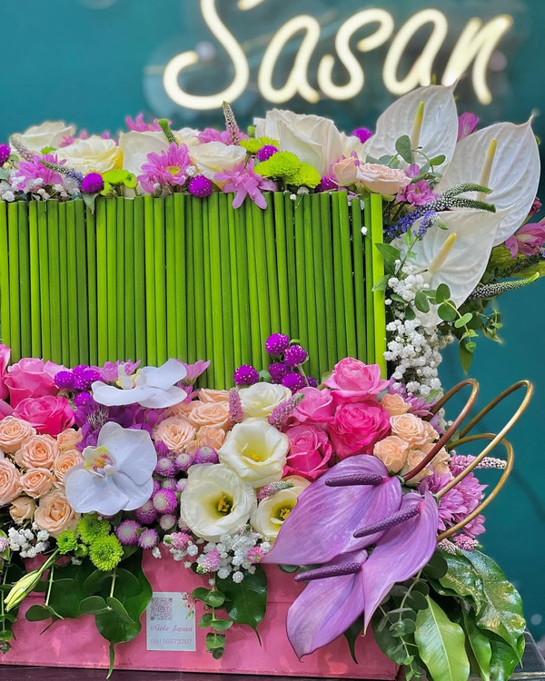 خرید باکس گل مینا - گل ساسان گلفروشی رشت