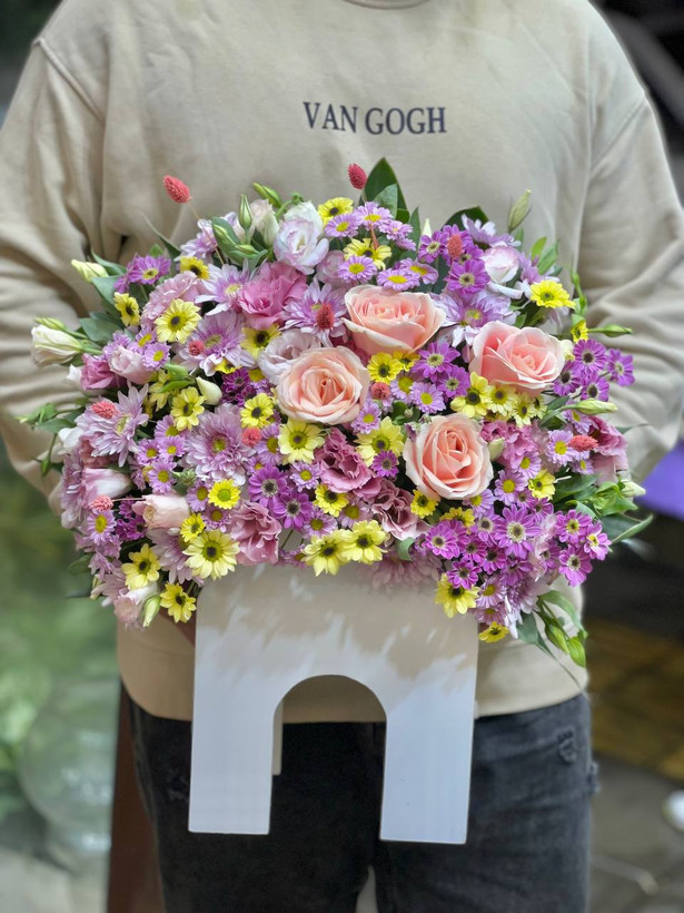 خرید باکس گل خورشید - گل ساسان گلفروشی رشت