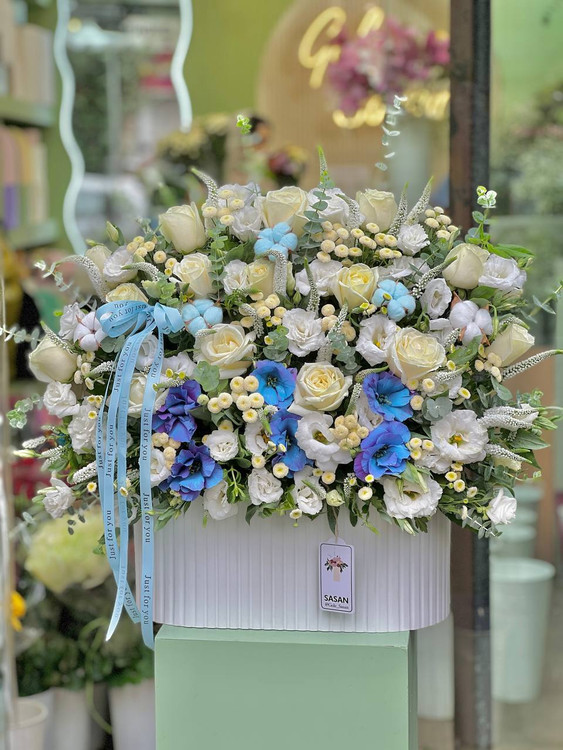 خرید باکس گل بهار - گل ساسان گلفروشی رشت