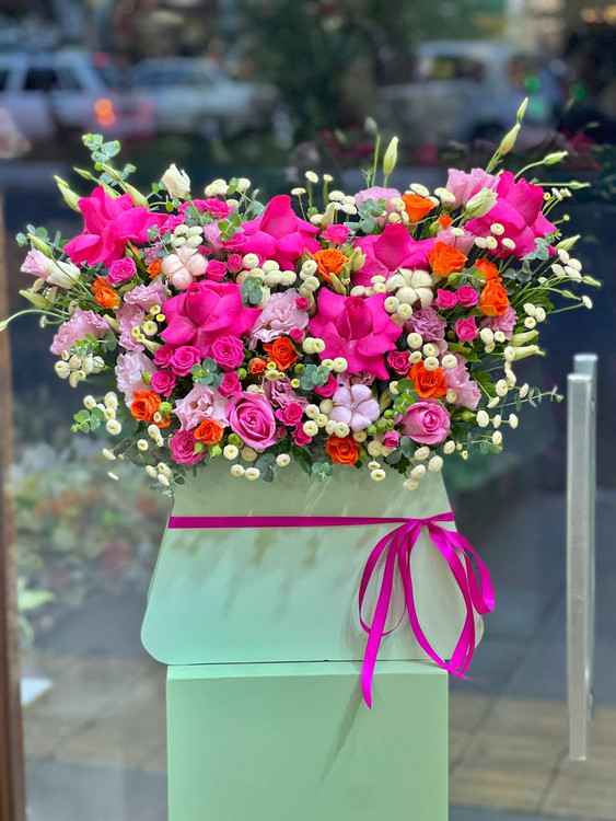 خرید باکس گل مخلصه - گل ساسان گلفروشی رشت