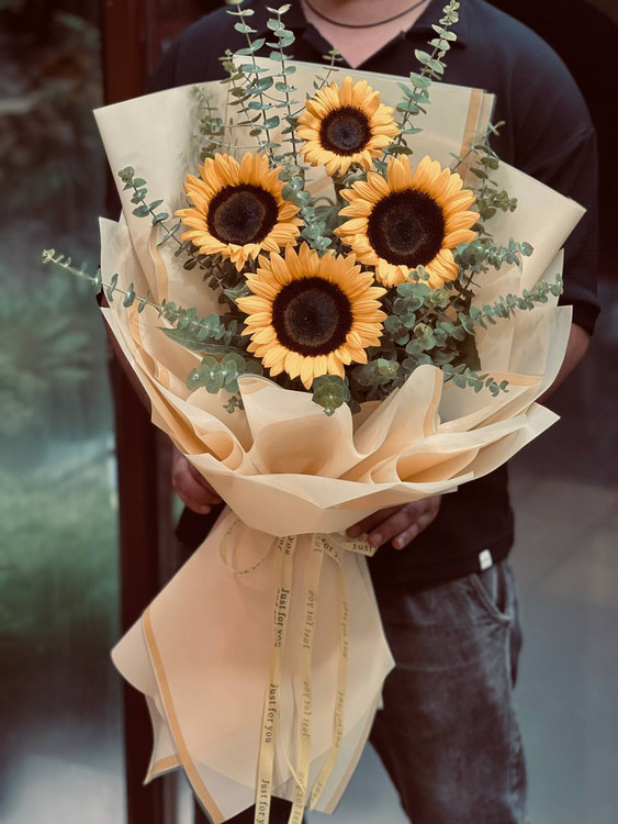 خرید دسته گل آوا - گل ساسان گلفروشی رشت