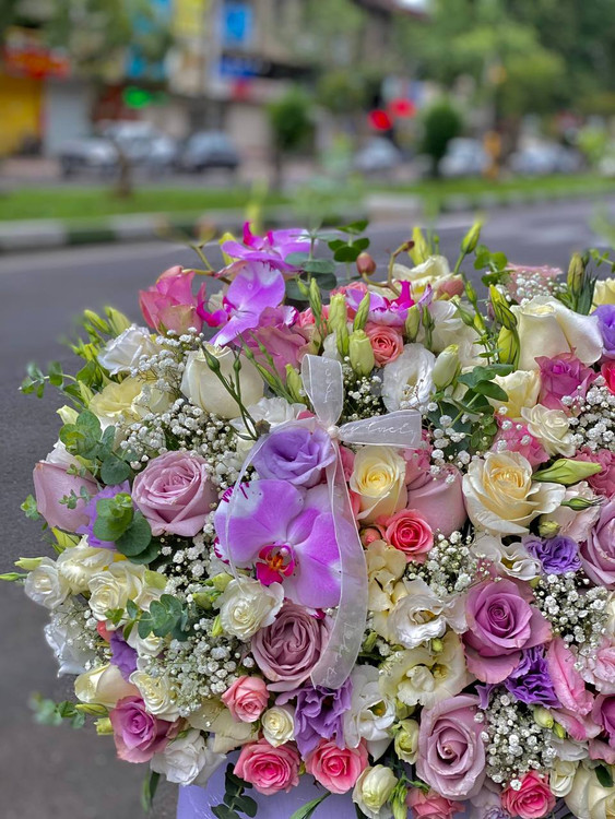 خرید باکس گل یاقوت - گل ساسان گلفروشی رشت