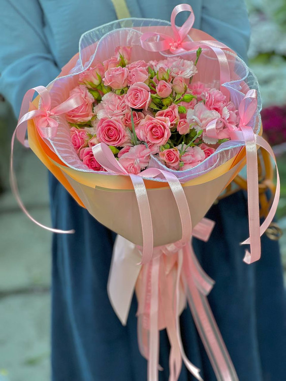 خرید دسته گل پینکی - گل ساسان گلفروشی رشت