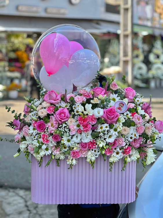 خرید باکس گل نورا - گل ساسان گلفروشی رشت