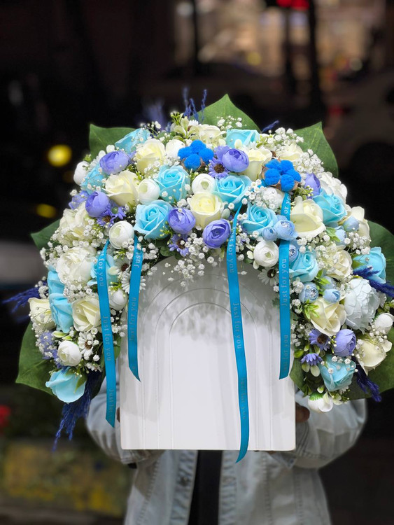 خرید باکس گل نازلی - گل ساسان گلفروشی رشت