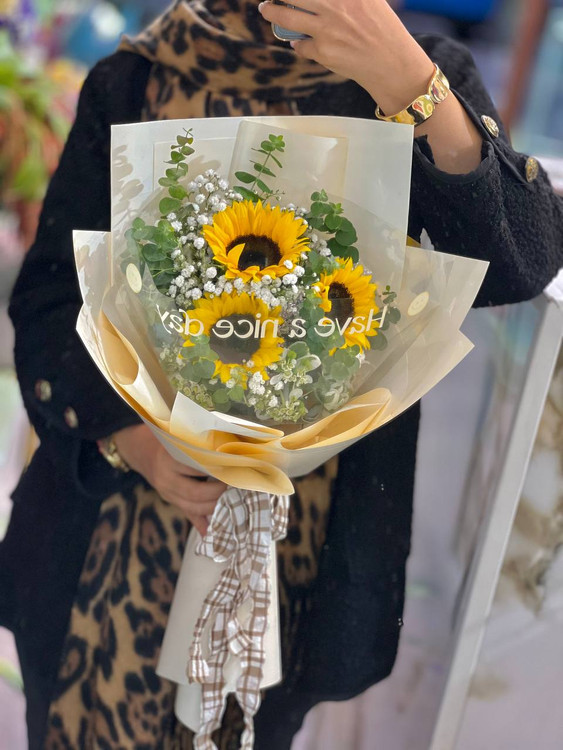 خرید دسته گل ماهسو - گل ساسان گلفروشی رشت