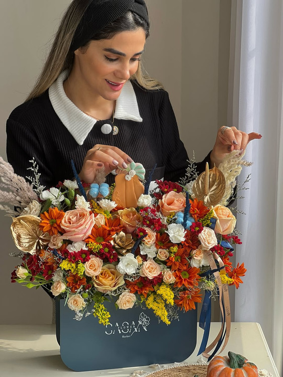 خرید باکس گل پاییزی مهتا - گل ساسان گلفروشی رشت