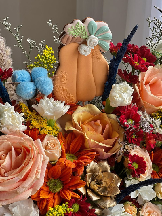 خرید باکس گل پاییزی مهتا - گل ساسان گلفروشی رشت