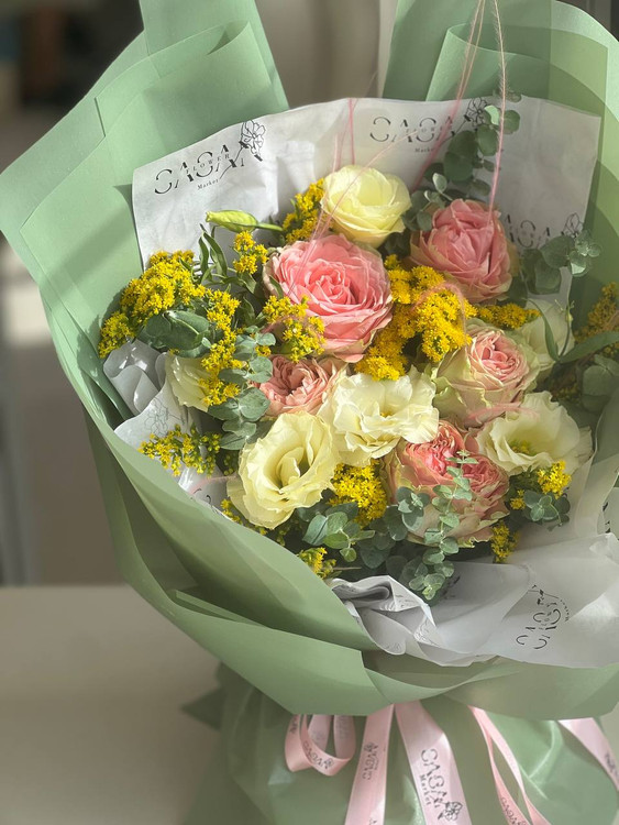 خرید دسته گل آیلی ژولیت - گل ساسان گلفروشی رشت