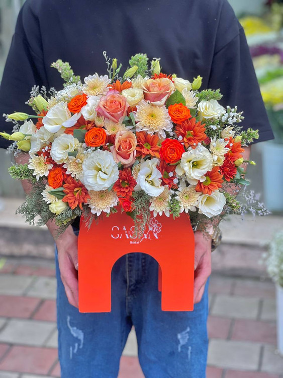 خرید باکس گل fall - گل ساسان گلفروشی رشت