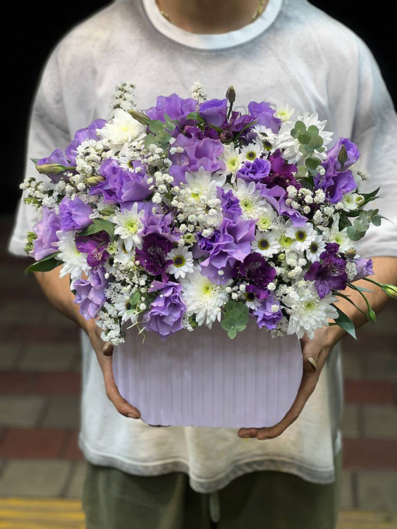 خرید باکس گل شکیرا - گل ساسان گلفروشی رشت