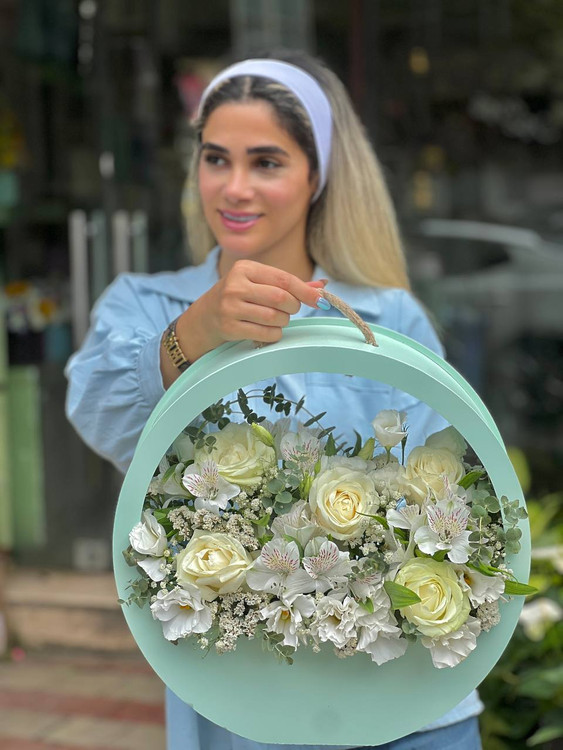 خرید باکس گل شیما - گل ساسان گلفروشی رشت