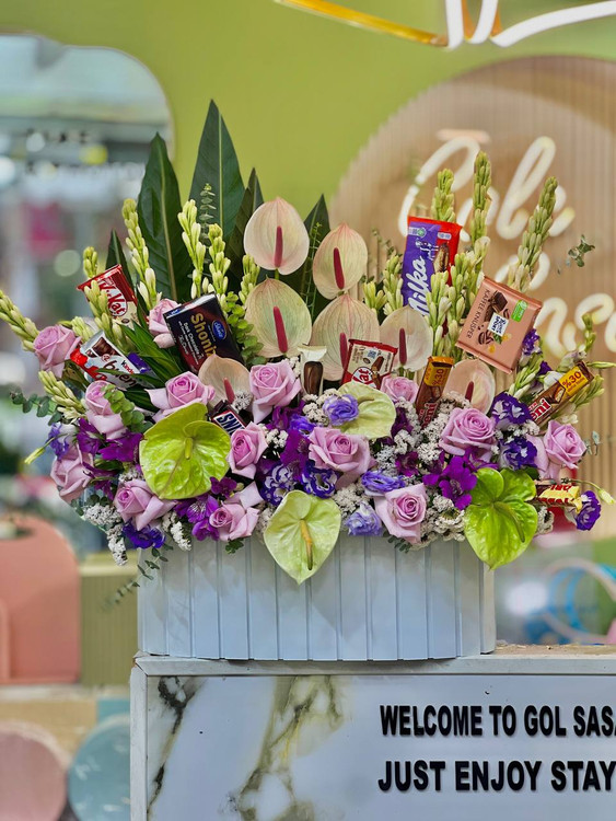 خرید باکس گل کارمن - گل ساسان گلفروشی رشت