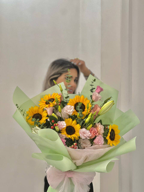 خرید دسته گل هلینا - گل ساسان گلفروشی رشت