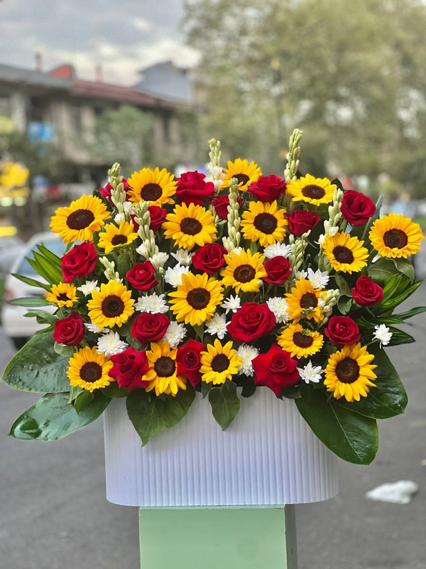 خرید باکس گل آذین - گل ساسان گلفروشی رشت