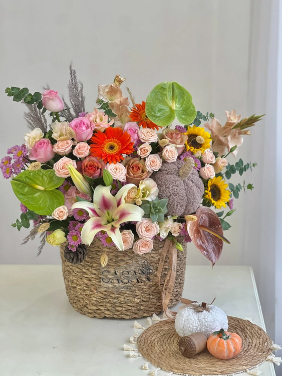 خرید باکس گل ماهشاد - گل ساسان گلفروشی رشت