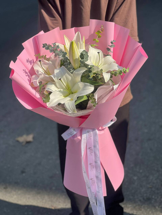 خرید دسته گل آینور - گل ساسان گلفروشی رشت