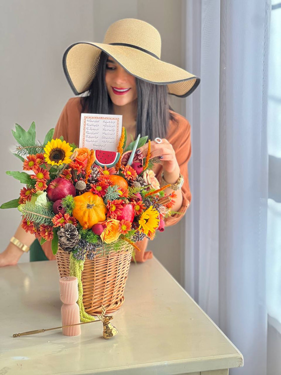 خرید سبد یلدایی آیپارا - گل ساسان گلفروشی رشت