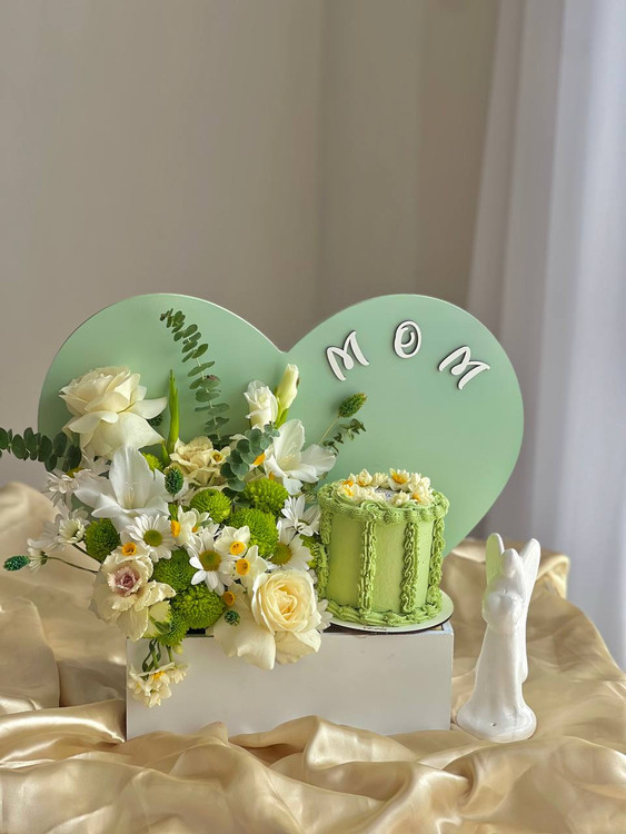 خرید باکس گل mom - گل ساسان گلفروشی رشت