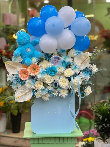 خرید باکس گل سلوانا - گل ساسان گلفروشی رشت