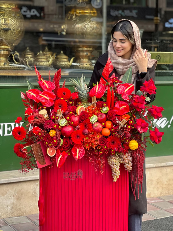 خرید باکس گل vip یلدا - گل ساسان گلفروشی رشت