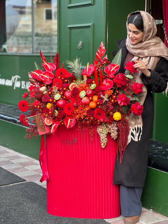 خرید باکس گل vip یلدا - گل ساسان گلفروشی رشت